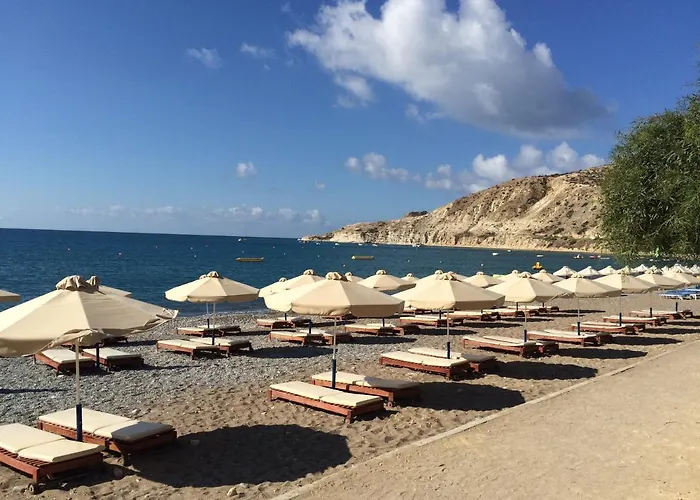 Villa House - Image *